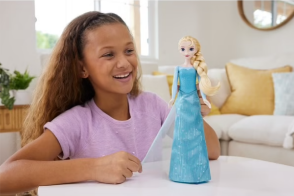 Poupee Disney princesse Reine des Neiges Elsa 1 – Image 3
